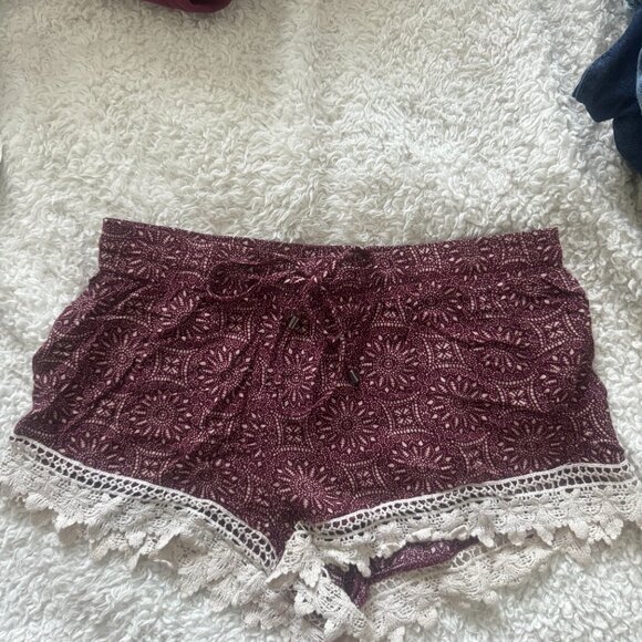 Cream and Red Floral Shorts with Lace Trim - Picture 1 of 4